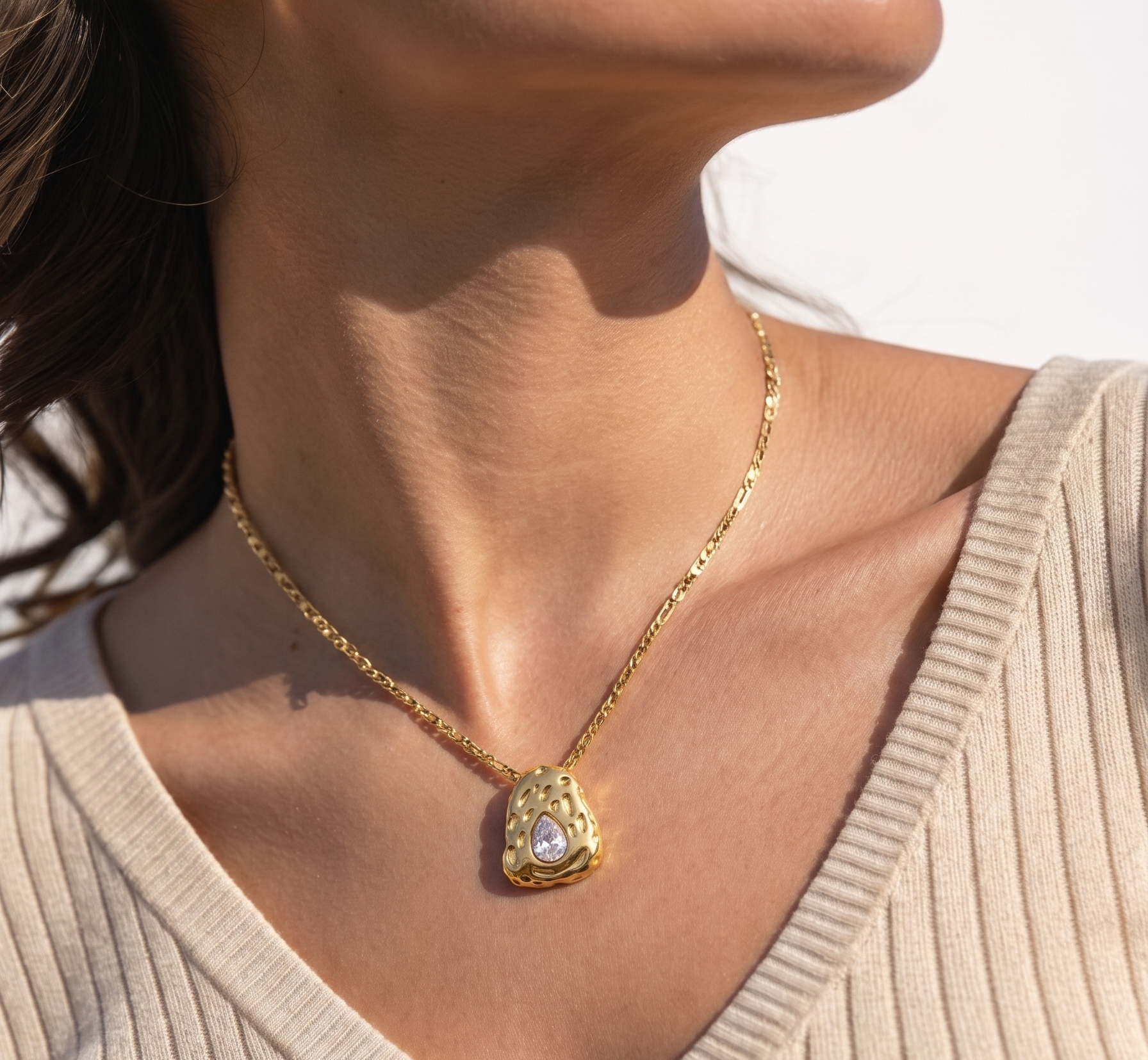Textured Gold Teardrop Pendant Necklace - 18k Gold Plated