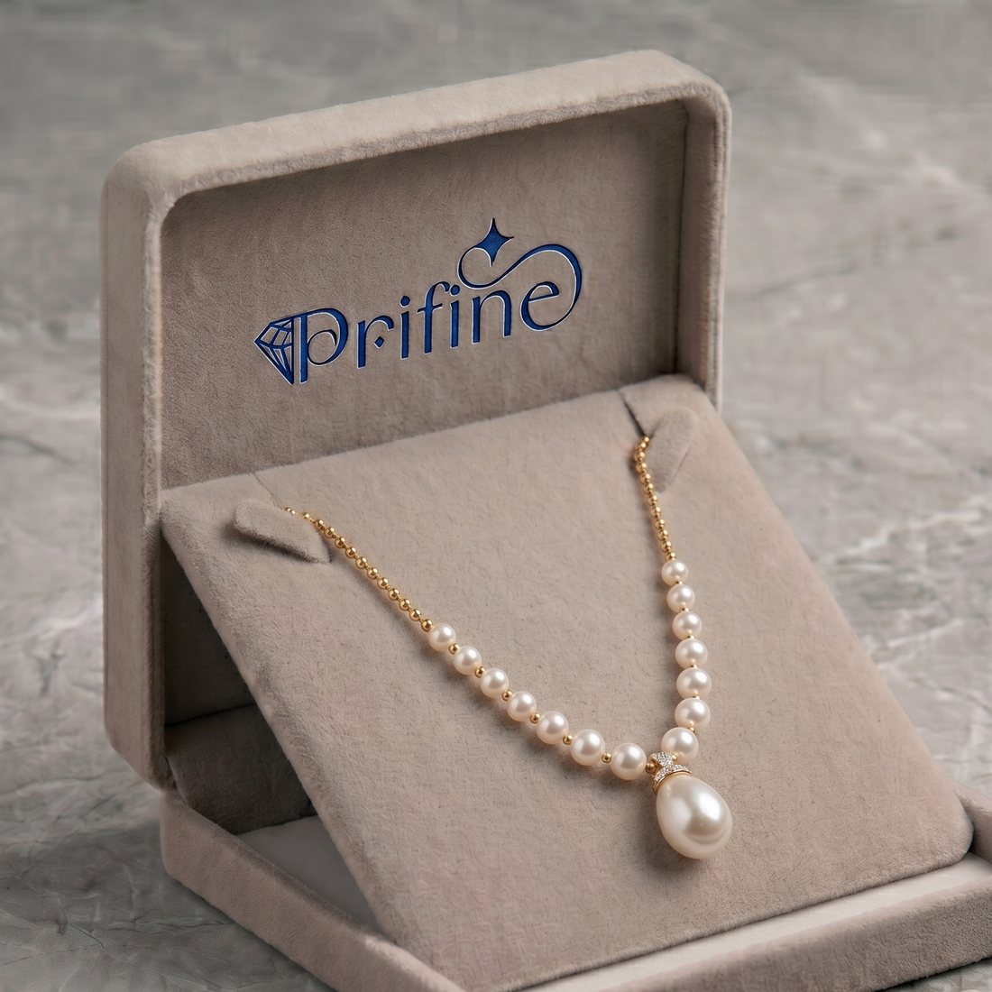 Prifine elegant teardrop pearl pendant necklace featuring a polished pearl on a delicate chain.