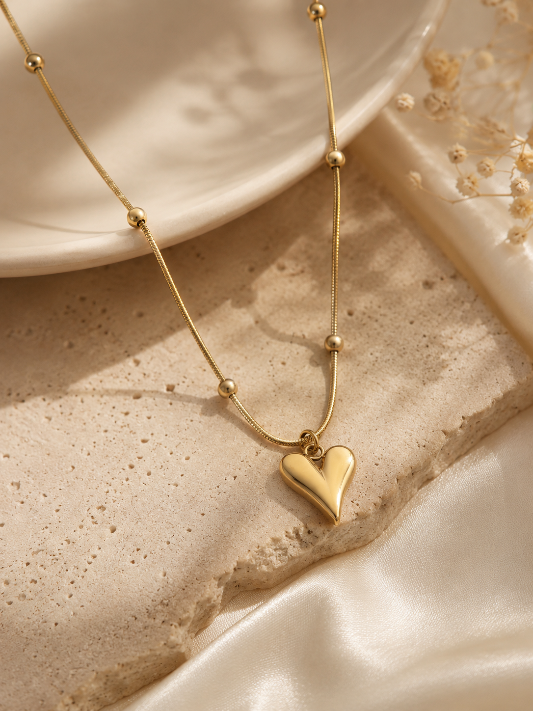 Gold Heart Pendant Necklace – 18K Gold Plated | Elegant Beaded Chain Necklace