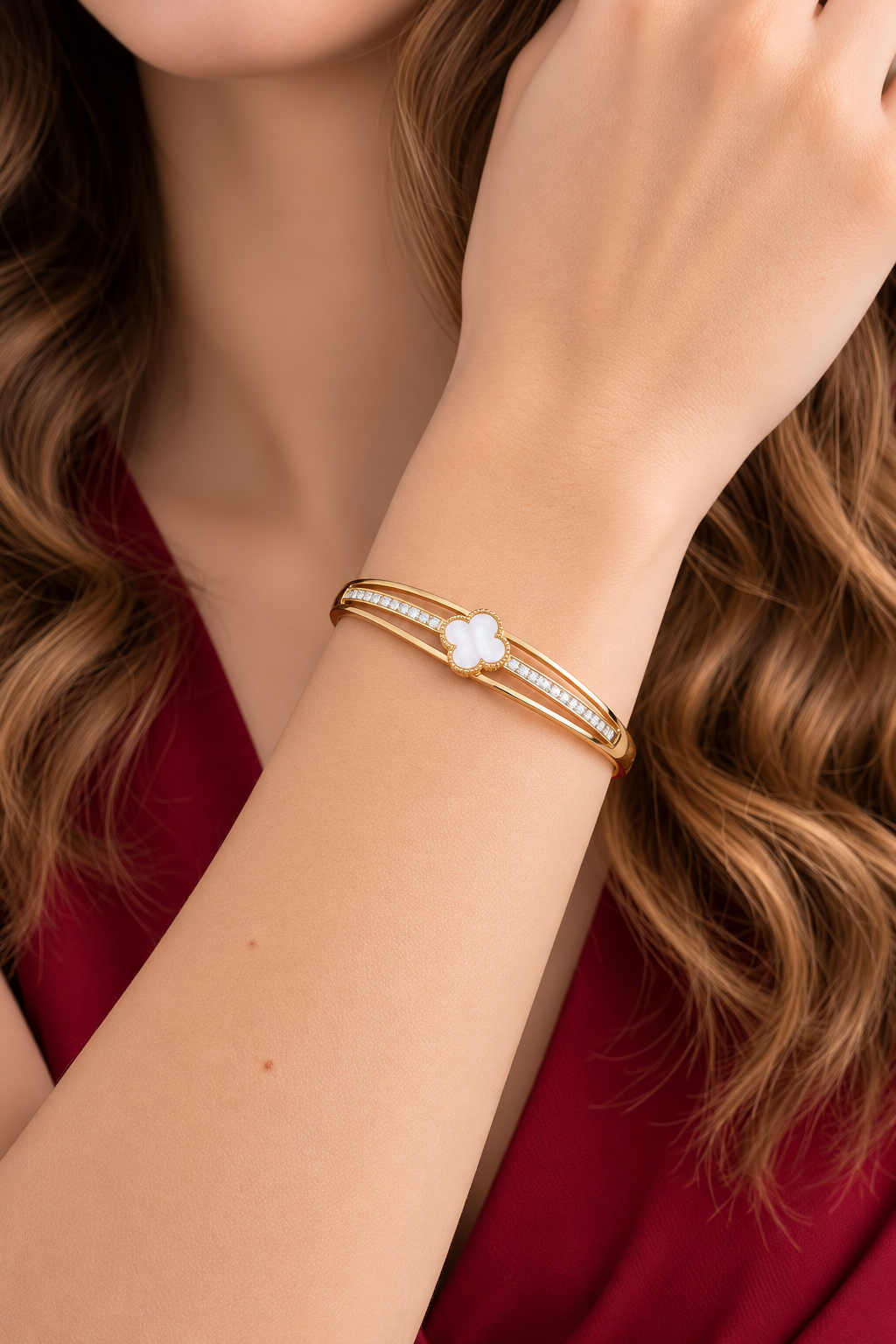 Luxury Gold-Plated Clover Bracelet with Crystal Accents | Elegant Women&