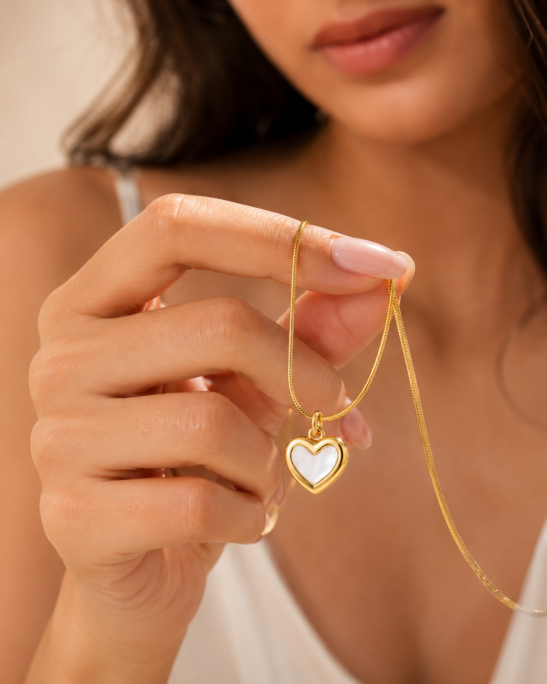 Luna Heart Pendant Necklace – 18K Gold Vermeil | Mother of Pearl Heart Necklace