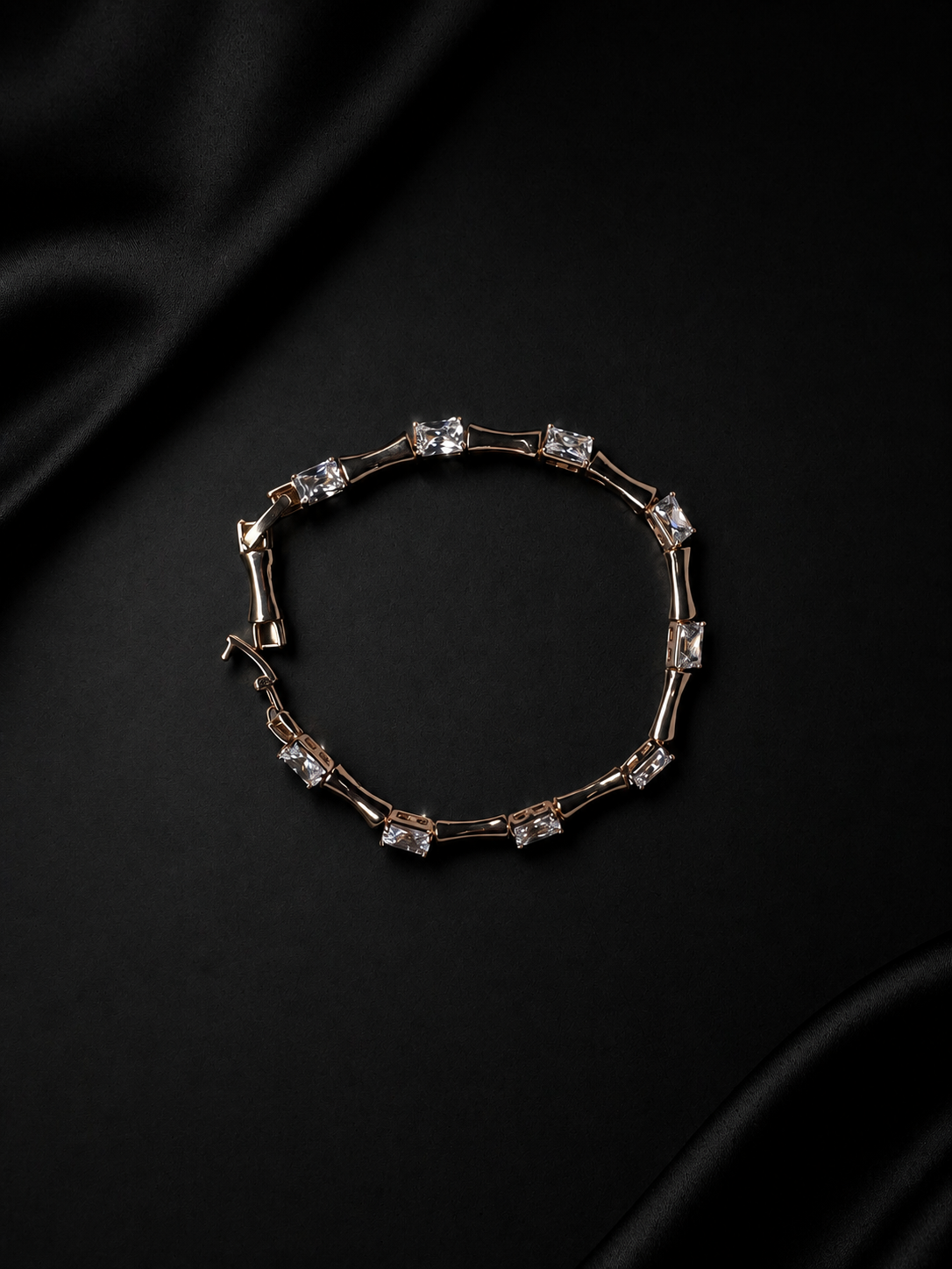 Prifine 18k gold-plated mixed geometric station bracelet featuring various geometric shapes on a sleek chain.