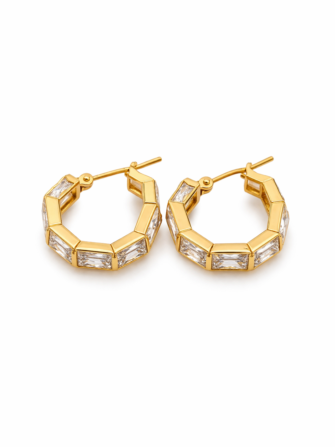 Prifine gold hoop earrings with stone-studded design, showcasing round hoops adorned with sparkling stones.
