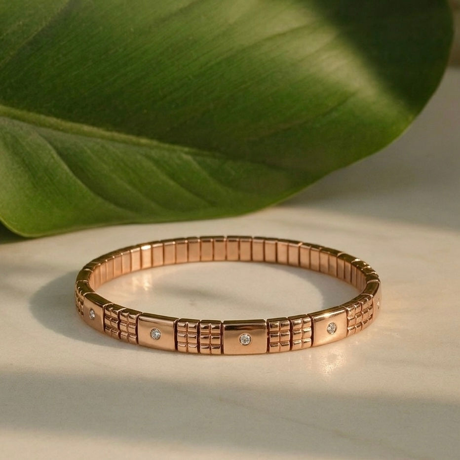 Prifine Urban Grid Crystal bracelet in 18K gold plating featuring a modern geometric design and sparkling crystal accents.