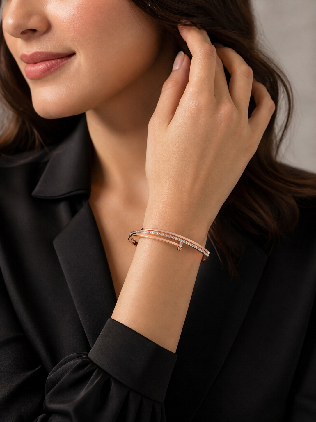 Prifine Luxe T-Bypass Crystal Bracelet showcasing sparkling crystal accents on a sleek silver band.